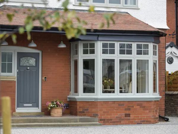 Flush sash window installation